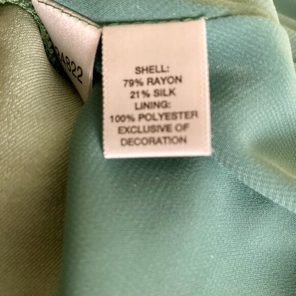 Excellent Condition, SZ 12, Ann Taylor Loft, Silk & Velvet Layering Top, Green - Picture 5 of 5